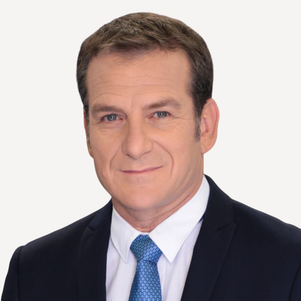 העיתונאי דני קושמרו