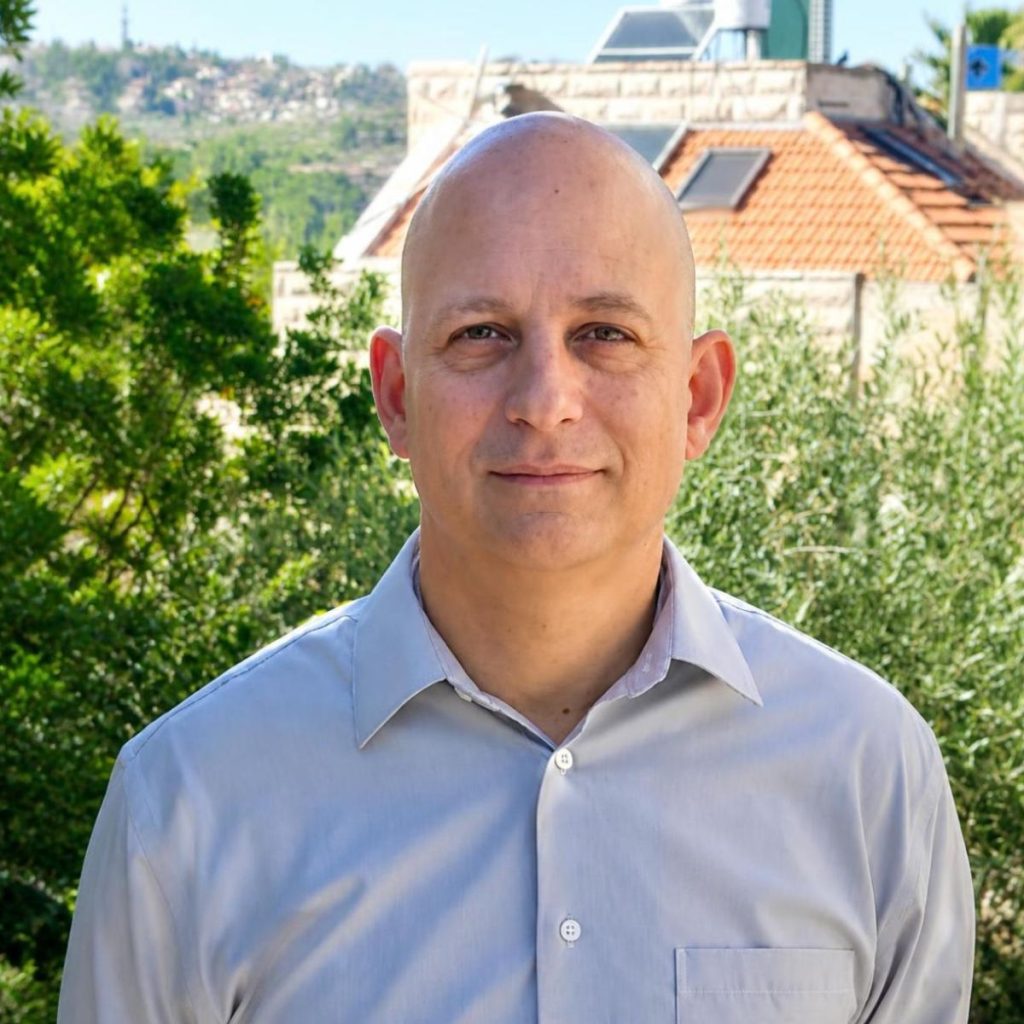 רו"ח אריאל שנהר